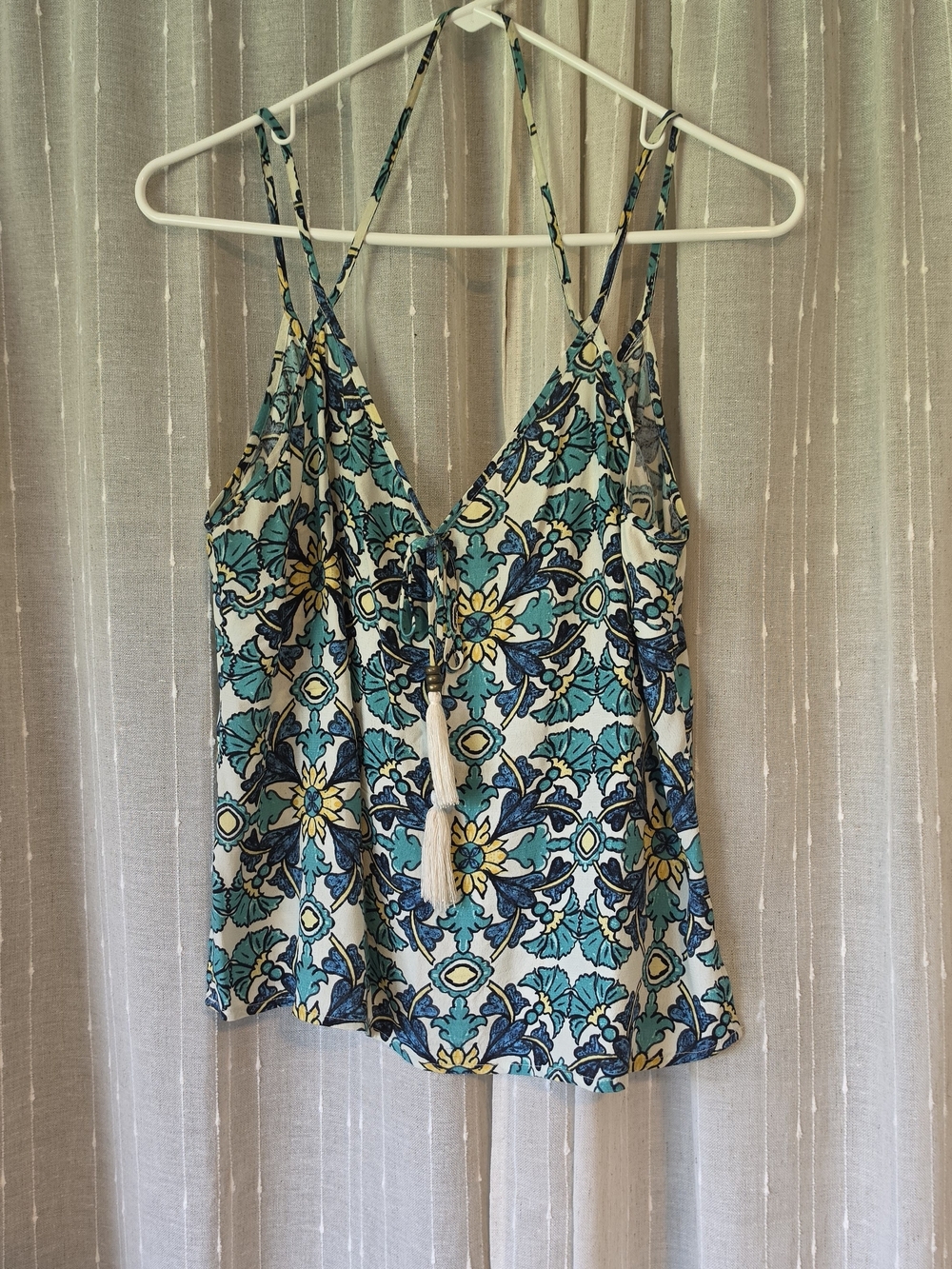 Forever 21 Blue & White Floral Tile Print Spaghetti Strap Tank